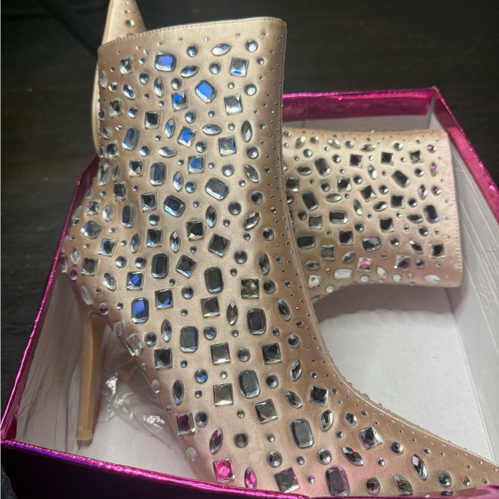 Embellished Beige Ankle Boots 8.5 vintage‎ retro punk edgy rockabilly hippie